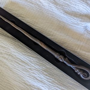 FLEUR DELACOUR Interactive Wand Universal Studios Wizarding World Harry Potter
